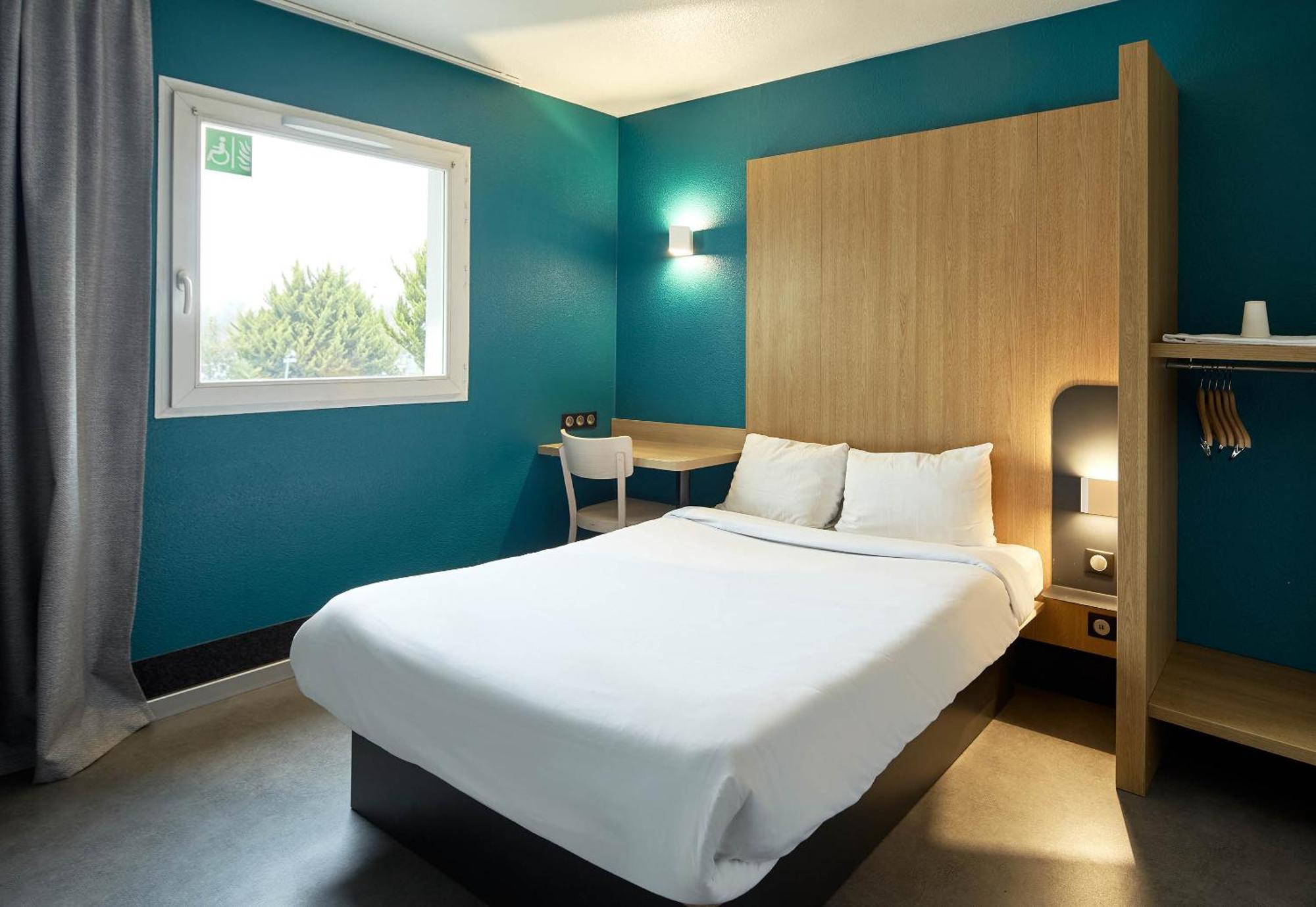 B&B Hotel Evry Lisses 2 Kültér fotó